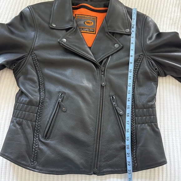First Classics Leather Women's Black Leather Motorcycle Jacket Insulated Size L - Picture 12 of 15